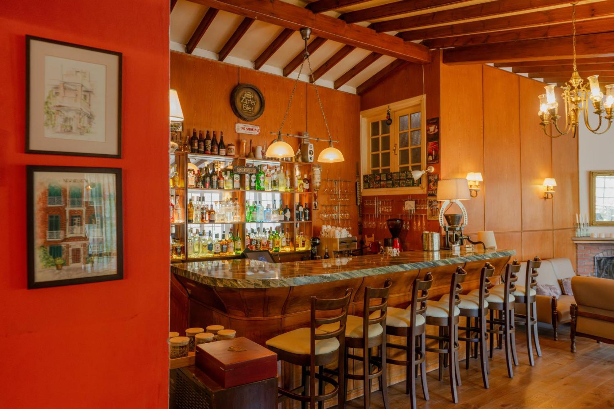 New Helvetia Hotel Platres Bagian luar foto