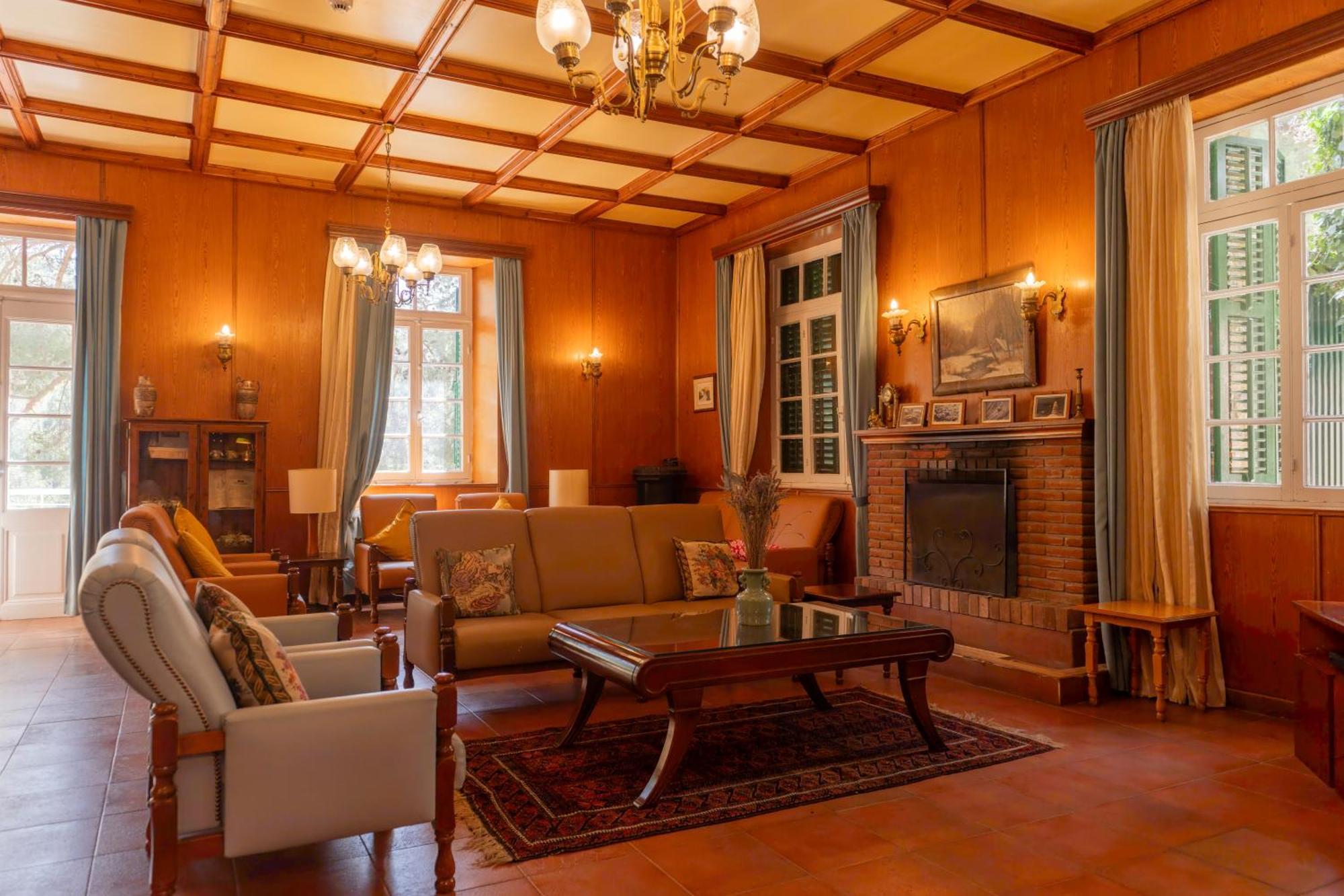 New Helvetia Hotel Platres Bagian luar foto