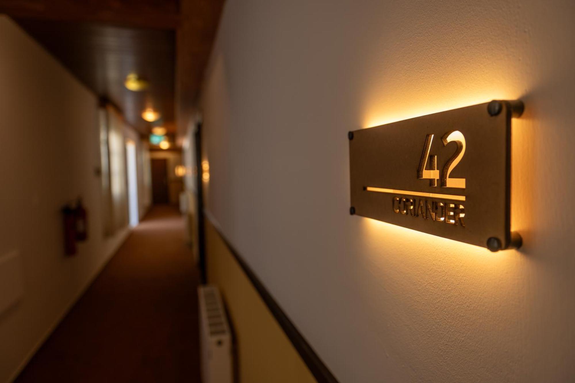 New Helvetia Hotel Platres Bagian luar foto