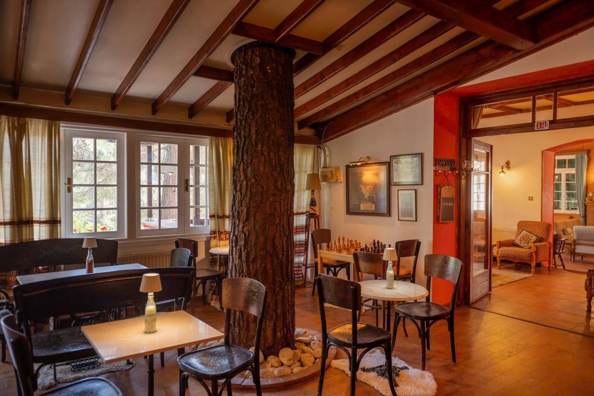 New Helvetia Hotel Platres Bagian luar foto